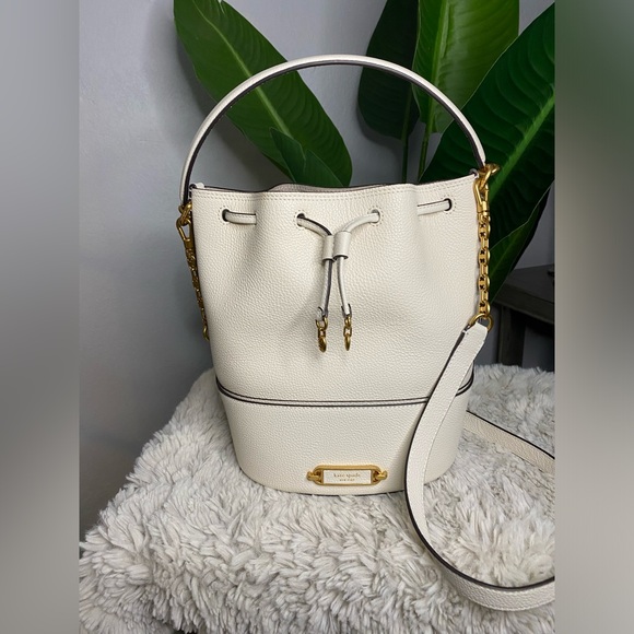 Kate Spade Bucket Purse - Picture 5 of 12